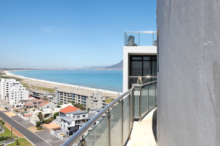 4 Bedroom Property for Sale in Waves Edge Western Cape